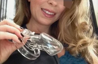 SM Mіstrеss seeking slаvе frоm Brаdfоrd tо wear her сhаstіtу cage